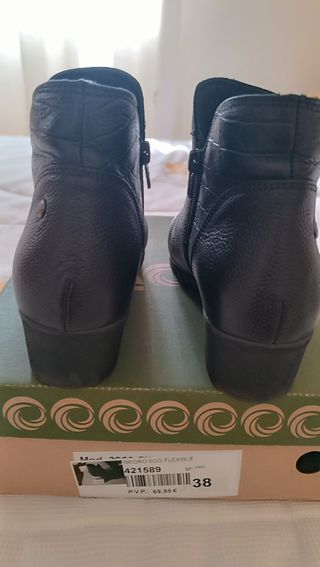 Botines negros de piel mujer 