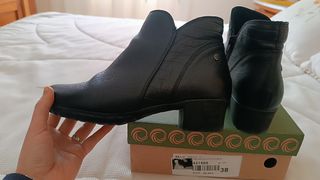 Botines negros de piel mujer 
