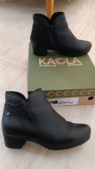 Botines negros de piel mujer 