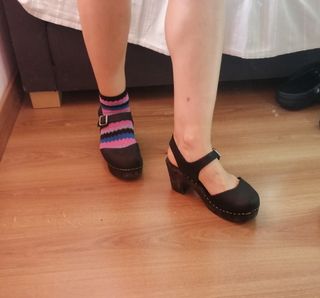 Zuecos de piel 