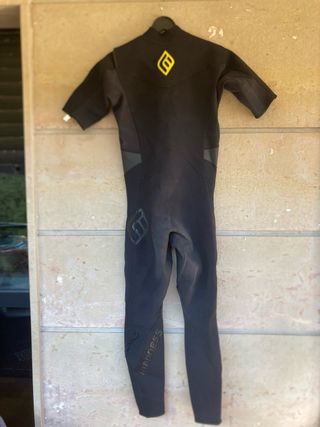 Traje Neopreno surf madness 2/2 Talla L