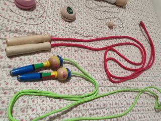 Lote de 5 juguetes de madera