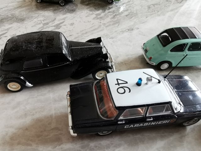 Lotto modelli 1/43