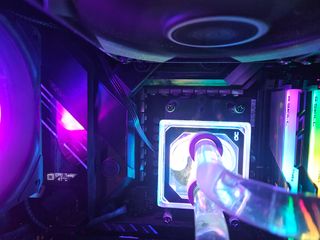 PC 5800X+3080 con bloque de EKWB