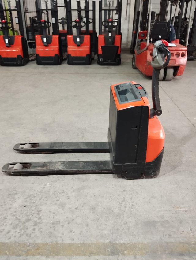 TRANSPALETA ELECTRICA.