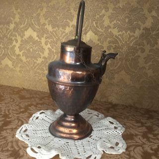 ANFORA IN RAME con coperchio e beccuccio in ottone