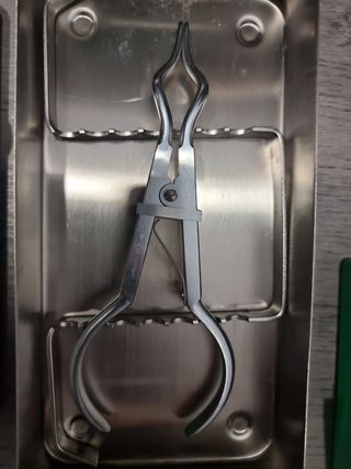 Clamp - medicina dentária