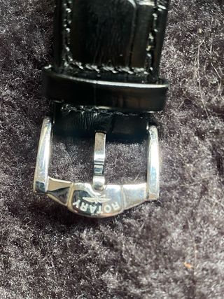 Reloj hombre 
cambio por torre  PC i7 con win11