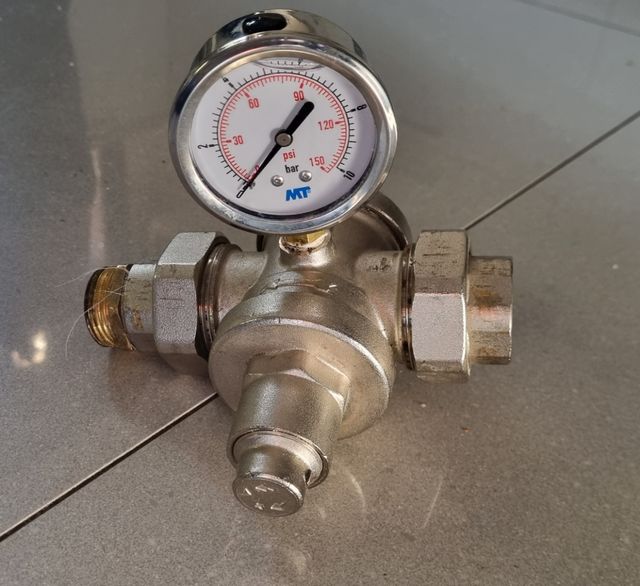 Válvula reductora de presión