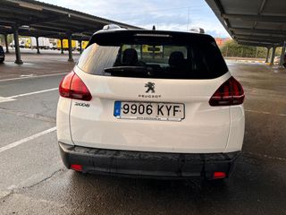Peugeot 2008 Signature 1.2 PureTech 60KW (82CV)