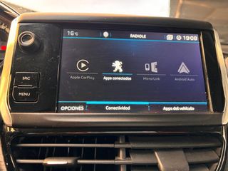 Peugeot 2008 Signature 1.2 PureTech 60KW (82CV)