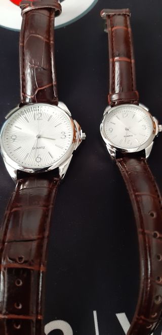 2 Relojes pulsera de pilas sin estrenar