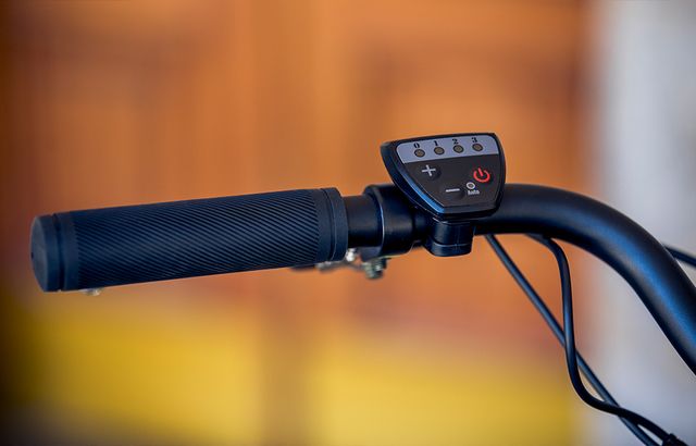 triciclo eléctrico monty nuke 24"