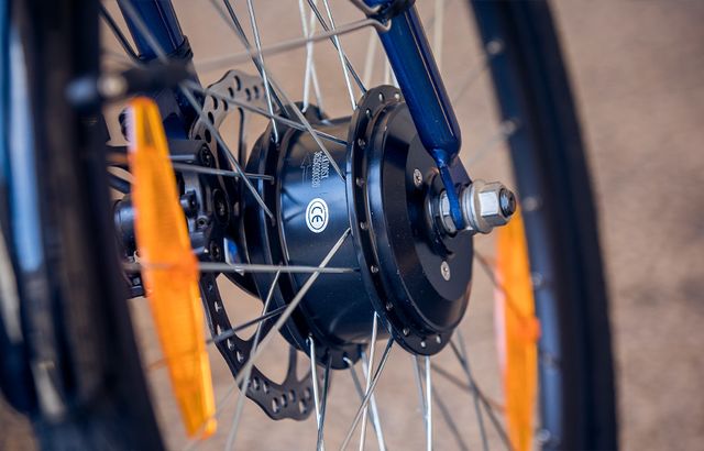 triciclo eléctrico monty nuke 24"