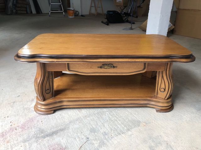 Mesa maciza de roble