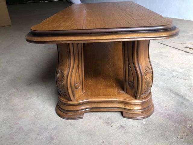 Mesa maciza de roble