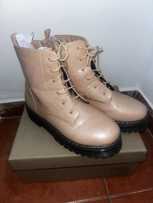 Botines charol rosa