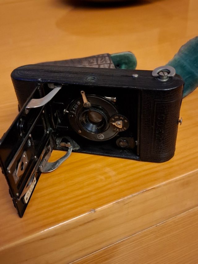 Macchina fotografica vintage Goerz