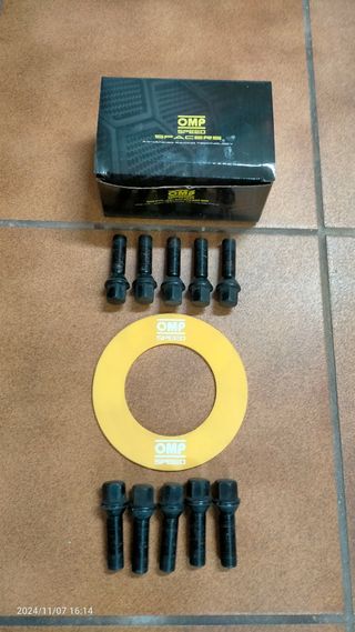 Tornillos  pernos llantas separadores 