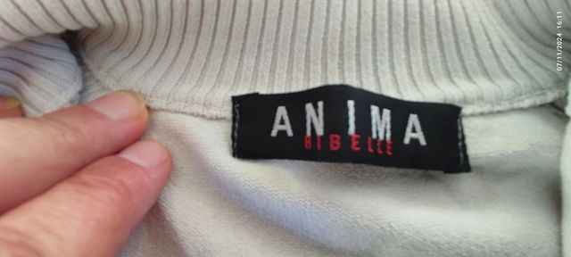 Maglia elasticizzata Anima ribelle