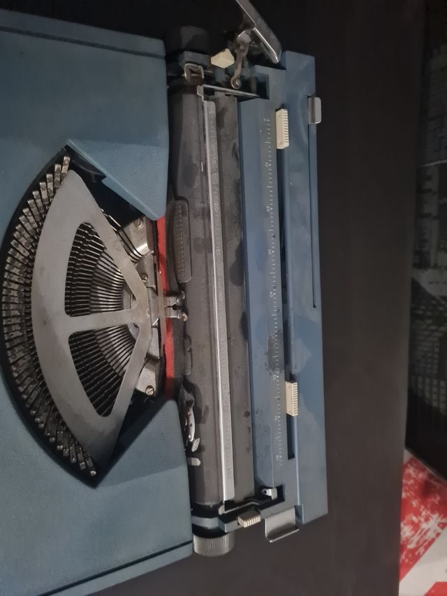 Macchina da scrivere 