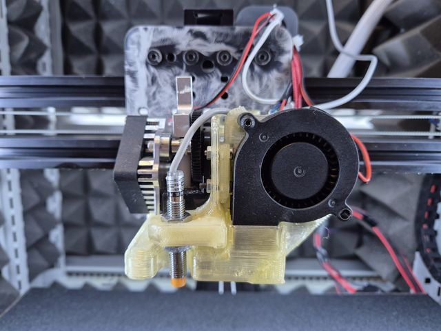 Impresora 3D insonorizada