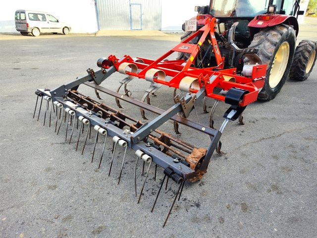 Vibrocultivador 2,6m 3f 13bz+1 abatible