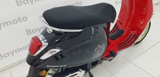 Vespa Primavera 125 Disney Mickey Mouse Edition