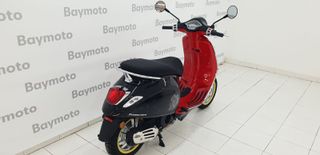 Vespa Primavera 125 Disney Mickey Mouse Edition