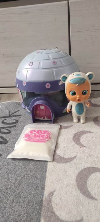 Iglú de cristal bebés llorones