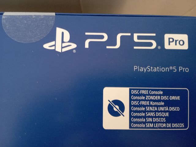 Consola PS5 Pro 2TB CFI-7021