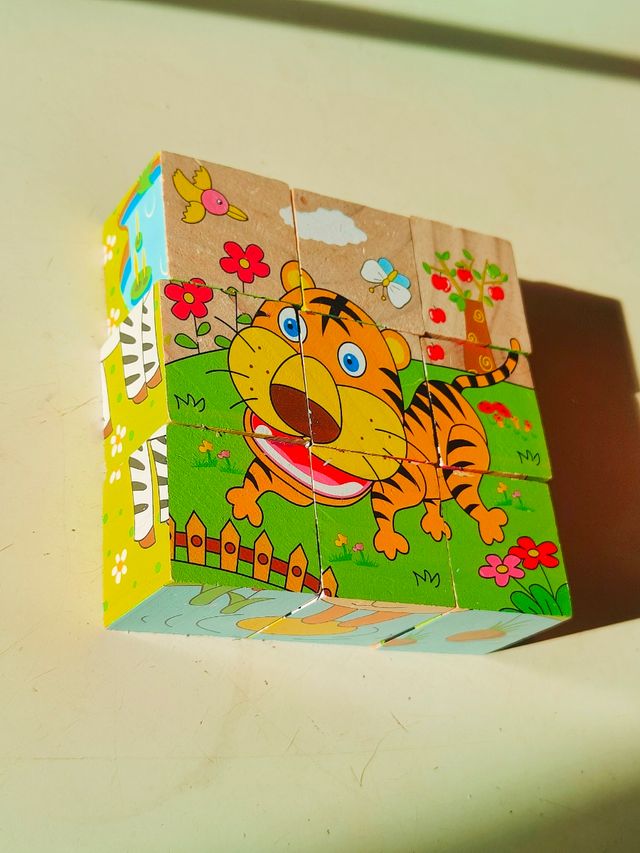 Lote de 2 rompecabezas niñas