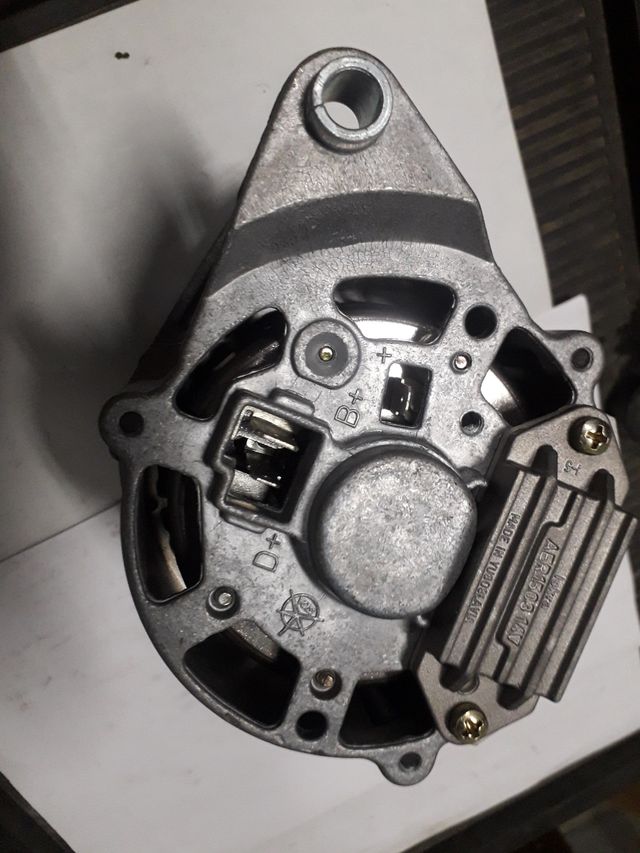 Alternador Iskra 14V 33A