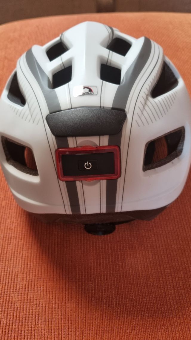 Casco bicicleta luz