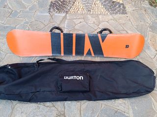 Tabla Snowboard + fijaciones. Poco uso