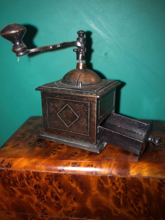 Temperamatite in metallo, collezione, vintage