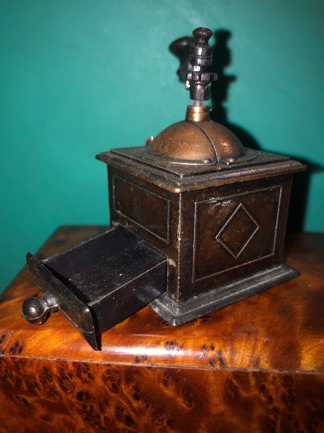 Temperamatite in metallo, collezione, vintage