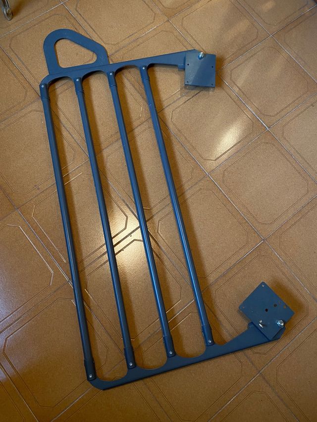 Barandilla abatible para cama