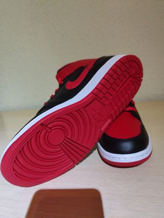 Nike Jordan 1 mid , talla 38.5 mjer