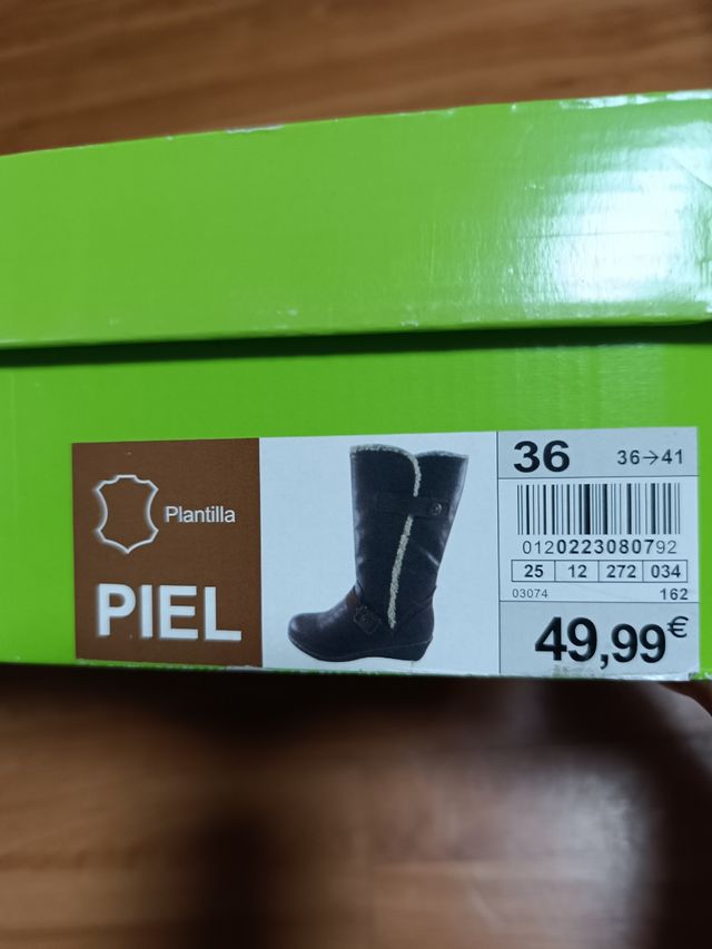 Bota alta negra número 36