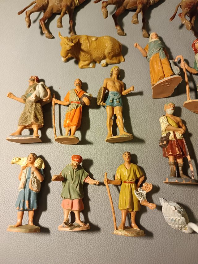 Lote de piezas de nacimiento de plastico años 70