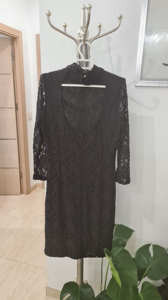 Vestido encaje elástico espalda abierta zara negro