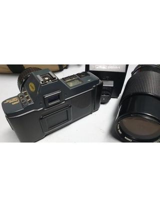 Camara Canon T70 con 2 objetivos y flash