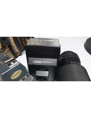 Camara Canon T70 con 2 objetivos y flash