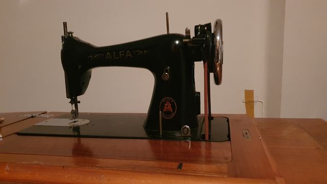 MÁQUINA DE COSER
