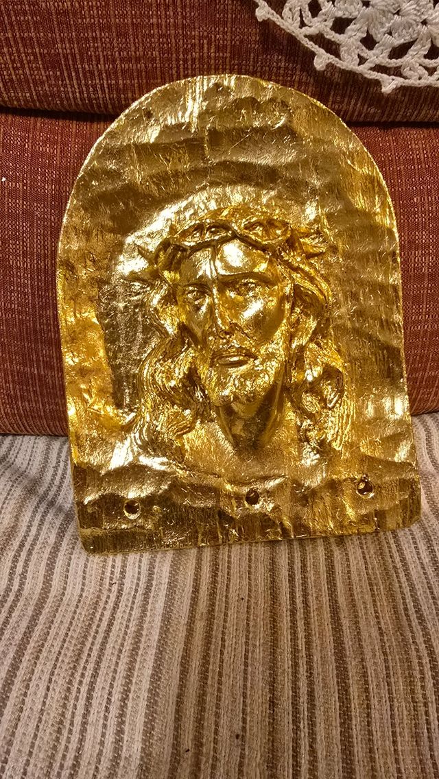 Cristo escayola pan de oro