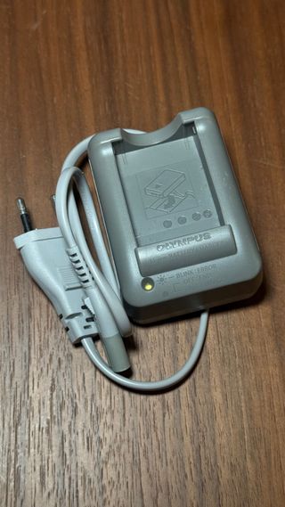 Cámara de fotos OLYMPUS OMD EM10 Mark 3 Y OBJETIVO