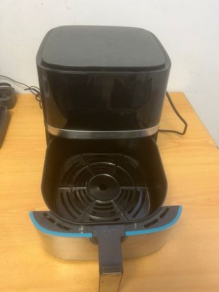 Freidora de aire Cecotec usada