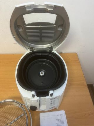 Freidora D’Longhi 1,2 L poco uso
