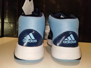 Adidas cloudfoam 